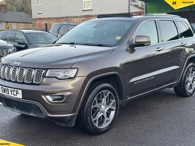 Used Jeep Grand Cherokee Overland 250 HP (183 kW) 2019 Brown SUV