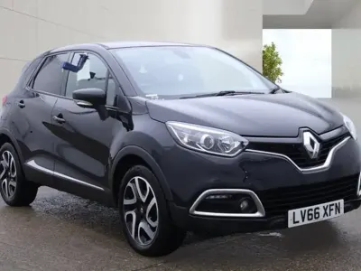 Used Renault Captur Dynamique 90 HP (66 kW) 2016 Black SUV