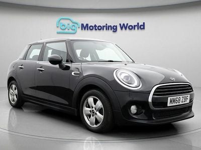 Used 2020 Mini Cooper Classic Hatchback | £10,550 (Good price)