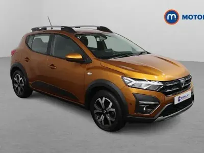 Begagnad Dacia Sandero Prestige 91 HK (66 kW) 2021 Orange Halvkombi