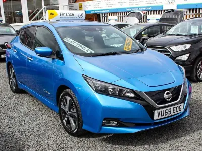 Usado Nissan Leaf N-Connecta 110 kW (150 HP) 2020 Azul Citadino