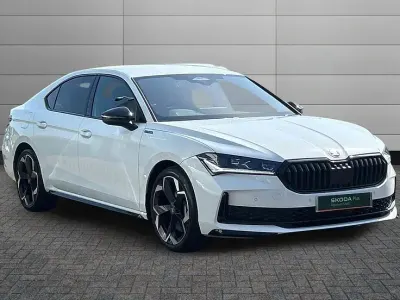 Used Skoda Superb SportLine 201 HP (147 kW) 2025 Pure white Hatchback