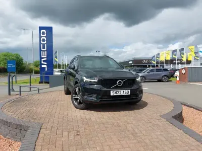 Usado Volvo XC40 R-Design 163 CV (119 kW) 2022 Negro SUV