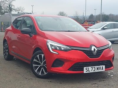 Used Renault Clio V Evolution 90 HP (66 kW) 2023 Red Hatchback
