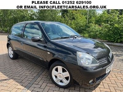 used Renault Clio 1.1 EXTREME 4 DYNAMIQUE 16V 3d 75 BHP