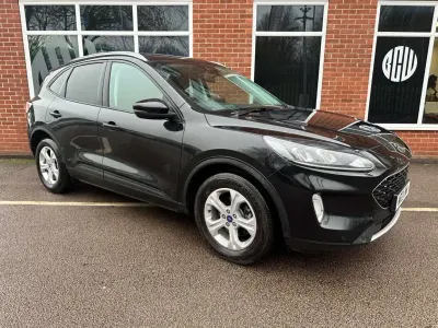 Begagnad Ford Kuga Zetec 120 HK (88 kW) 2021 Svart SUV