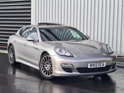 Used Porsche Panamera 250 HP (183 kW) 2012 Silver Hatchback