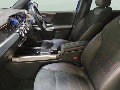 Mercedes GLB200