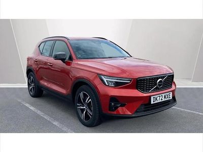 Begagnad Volvo XC40 Plus 197 HK (144 kW) 2022 Röd SUV