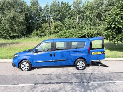 Used Fiat Doblò 2019 Blue MPV