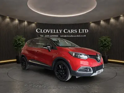 Usado Renault Captur Signature 90 HP (66 kW) 2016 Vermelho SUV