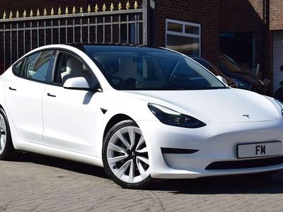 Used Tesla Model 3 Standard Range Plus 366 kW (498 HP) 2021 Sedan