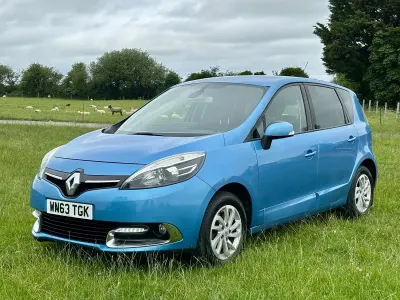 Used Renault Scénic III Dynamique 110 HP (80 kW) 2013 Blue MPV