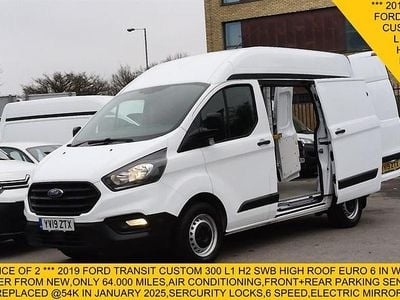 Used Ford Transit Custom 105 HP (77 kW) 2019 White Van