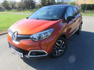 Second-hand Renault Captur Dynamique 90 CP (66 kW) 2015 Portocaliu SUV