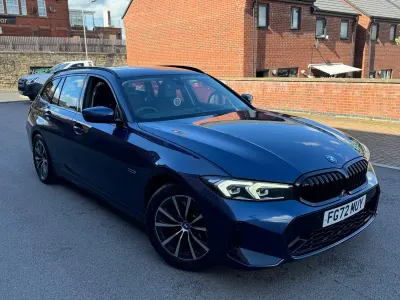 Used BMW 330e Sport Line 292 HP (214 kW) 2022 Blue Estate