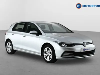 Second-hand VW Golf VIII Life 2022 Argintiu Hatchback