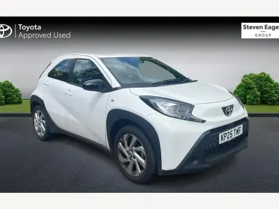 Used Toyota Aygo X PURE 72 HP (52 kW) 2025 White SUV