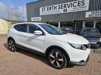 Used Nissan Qashqai N-Connecta 110 HP (80 kW) 2016 White SUV