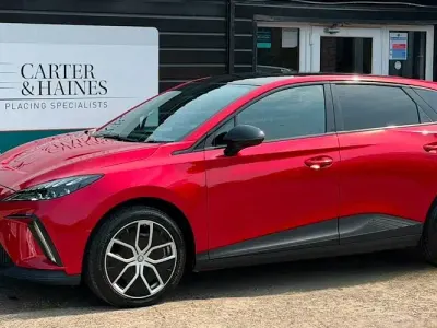 Used MG MG4 EV Trophy 180 kW (245 HP) 2023 Red Hatchback
