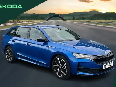 Begagnad Skoda Octavia SportLine 147 HK (108 kW) 2025 Blå Kombi