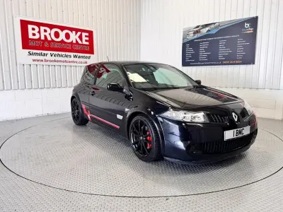 Used Renault Mégane III 230 HP (169 kW) 2008 Black Hatchback