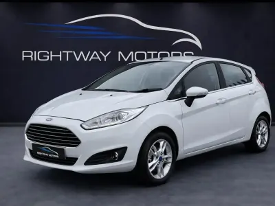 Used Ford Fiesta Zetec 75 HP (55 kW) 2017 White Hatchback