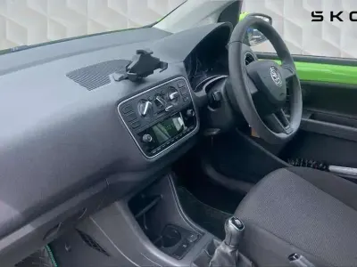 Used Skoda Citigo Colour Edition 60 HP (44 kW) 2018 Kiwi green Hatchback