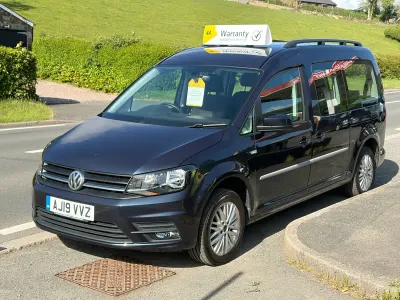 Usado VW Caddy Maxi Life 2019 Azul Monovolume