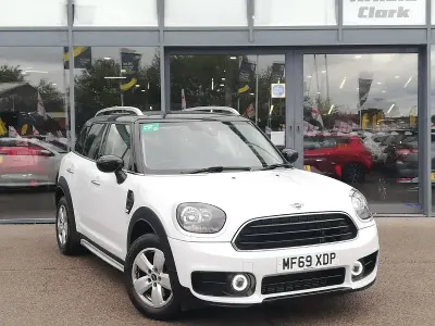 Used Mini Cooper Comfort 136 HP (100 kW) 2020 White Hatchback