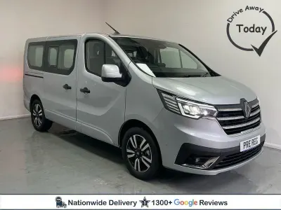 New Renault Trafic 2025 Grey MPV