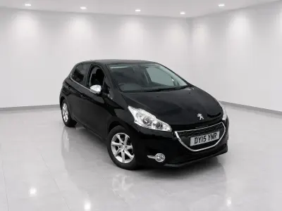 Used Peugeot 208 Style 82 HP (60 kW) 2015 Black Hatchback