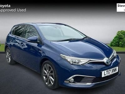 Used Toyota Auris Hybrid 136 HP (100 kW) 2017 Hatchback