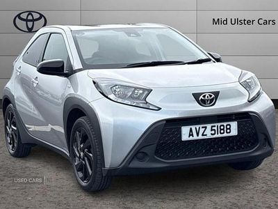 Used Toyota Aygo X PURE 72 HP (52 kW) 2023 Silver SUV