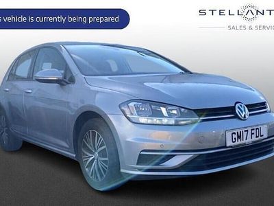 Used VW Golf VII SE 125 HP (91 kW) 2018 Hatchback