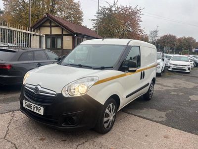 White Used 2018 Vauxhall Combo MPV | £4,999 (Fair price)