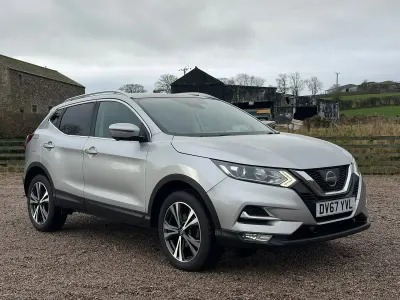 Używany Nissan Qashqai N-Connecta 2017 Srebrny SUV