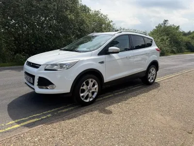 Used Ford Kuga Zetec 150 HP (110 kW) 2016 White SUV