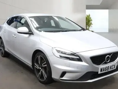 Used Volvo V40 R-Design Pro 152 HP (111 kW) 2018 Silver Hatchback