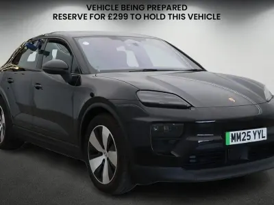 Used Porsche Macan 264 kW (360 HP) 2025 Black SUV