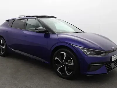 Usado Kia EV6 GT-Line S 166 kW (226 HP) 2023 Azul SUV