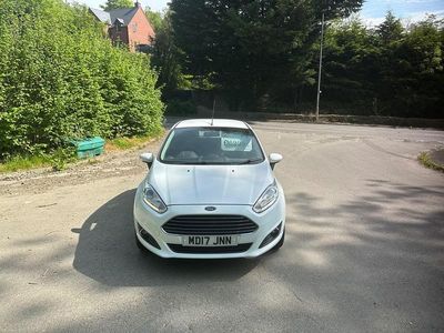 Used Ford Fiesta Zetec 2017 White Hatchback