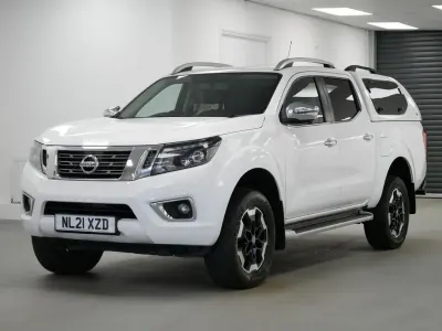 Begagnad Nissan Navara Tekna 190 HK (139 kW) 2021 Vit Pickup