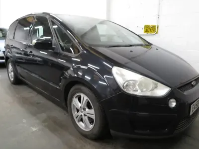 Used Ford S-MAX Zetec 145 HP (106 kW) 2008 Black MPV