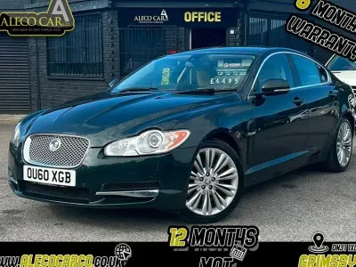 Begagnad Jaguar XF Premium Luxury 2010 Grön Sedan