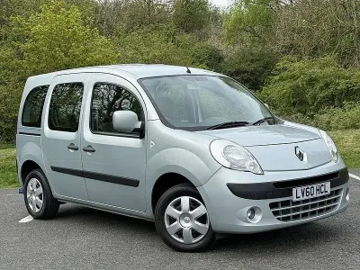 Gebraucht Renault Kangoo Expression 106 PS (77 kW) 2010 Grau Van / Kleinbus