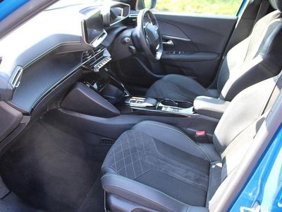 Used Peugeot e-2008 Premium 98 kW (134 HP) 2023 Blue SUV