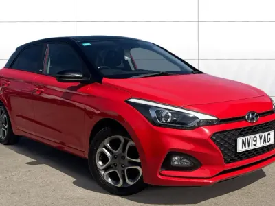 Used Hyundai i20 84 HP (61 kW) 2019 Red Hatchback