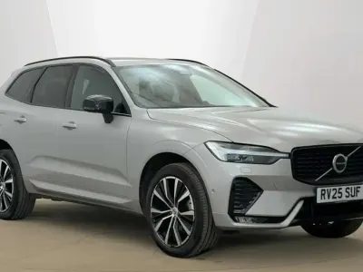 Begagnad Volvo XC60 Ultra 250 HK (183 kW) 2025 Silver SUV