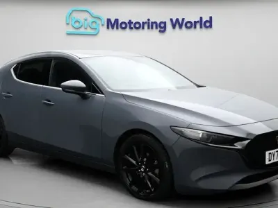 Usado Mazda 3 Inclusive 186 HP (136 kW) 2022 Cinzento Citadino
